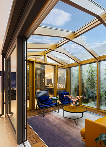 王春元：加快推进传统产业转型升级 为构建贵州现代绿色低碳产业体系助力